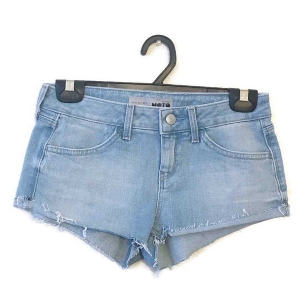 TopShop Moto Short Shorts Cut Off Raw Hem Stretch Denim Women’s size 2 25 26 XS